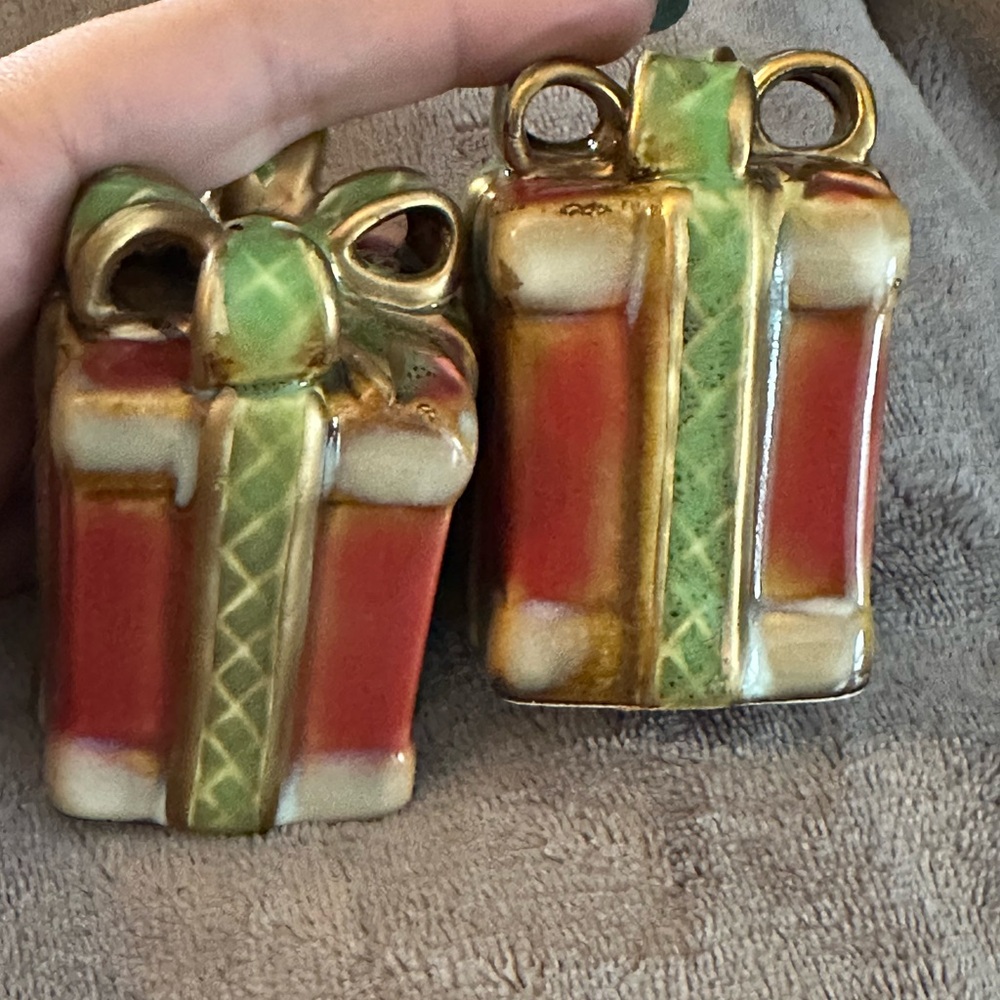 Christmas salt and pepper shakers.